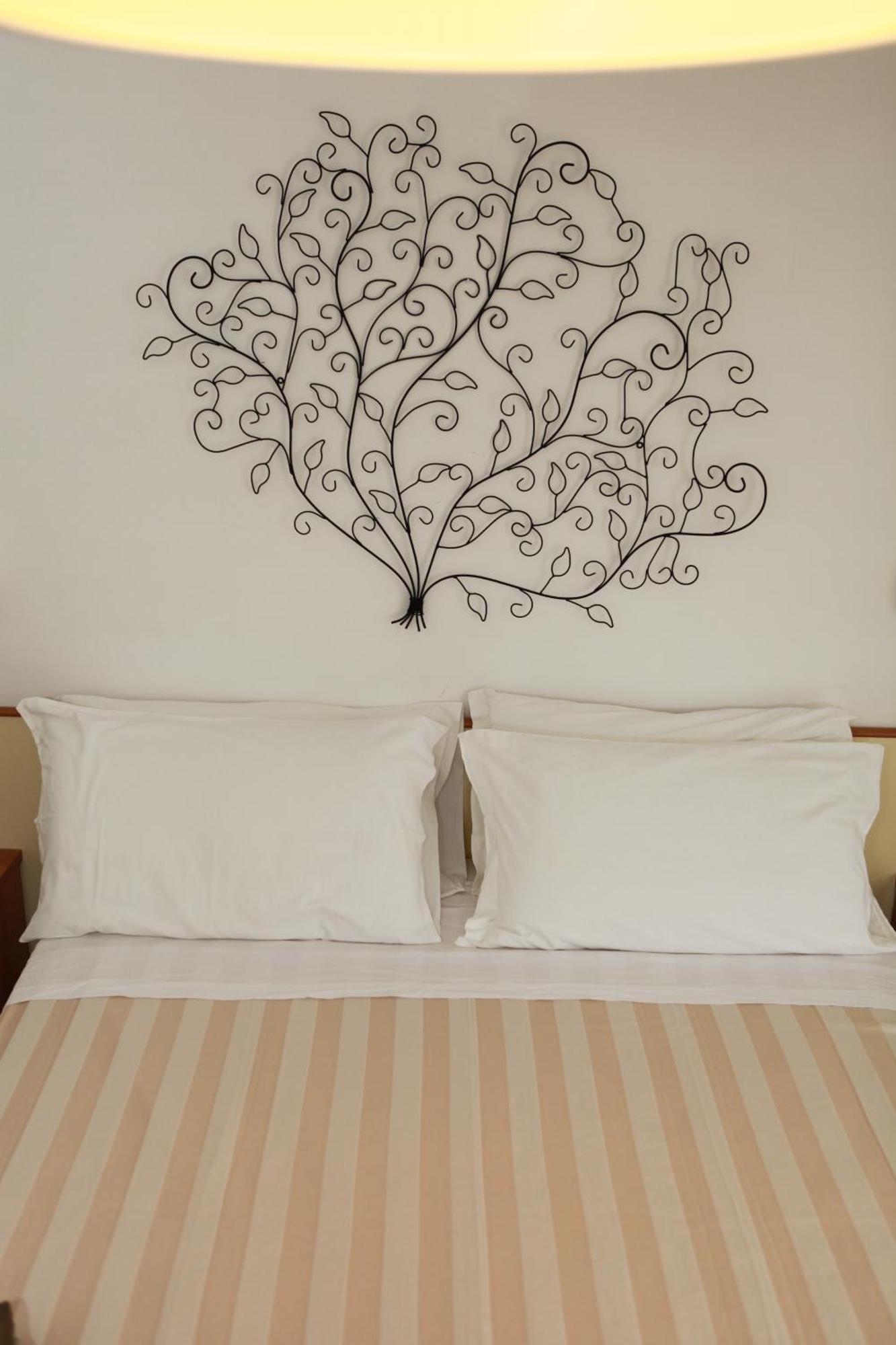 Hotel Solitude Riccione Kültér fotó